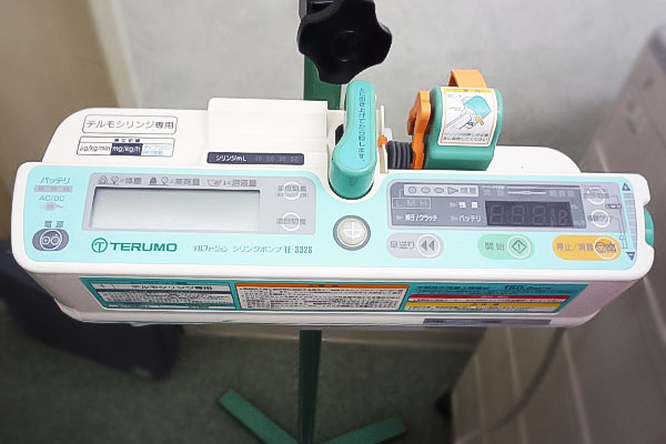 静脈内鎮静法シリンジポンプ